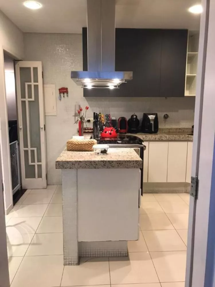 Sobrado à venda com 3 quartos, 170m² - Foto 2