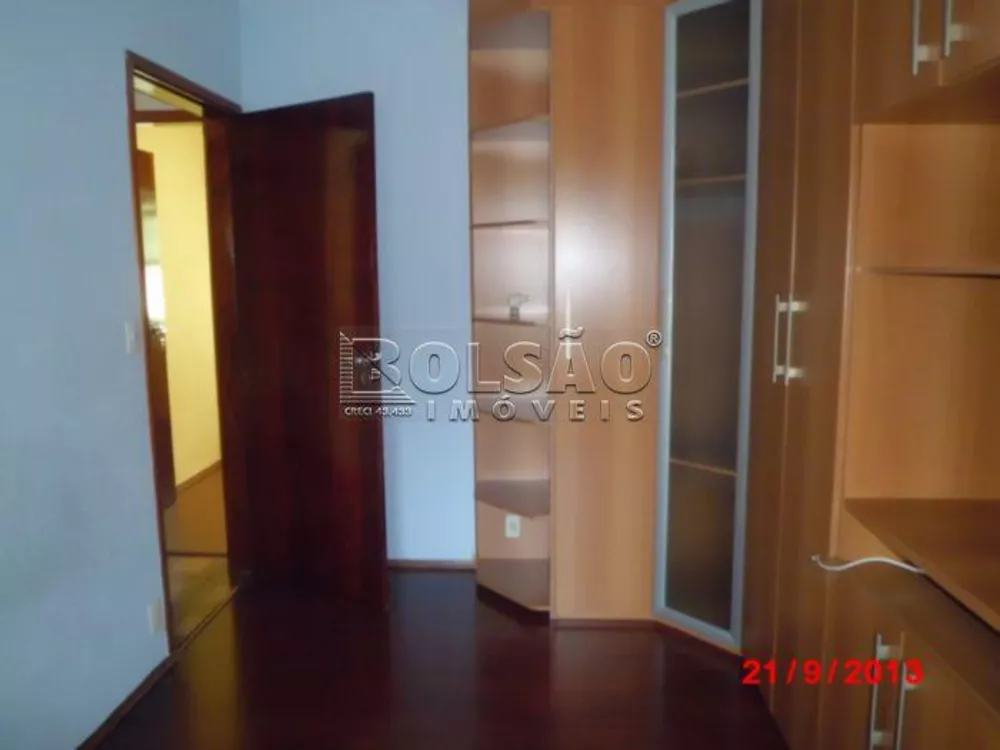 Casa à venda com 2 quartos, 130m² - Foto 4