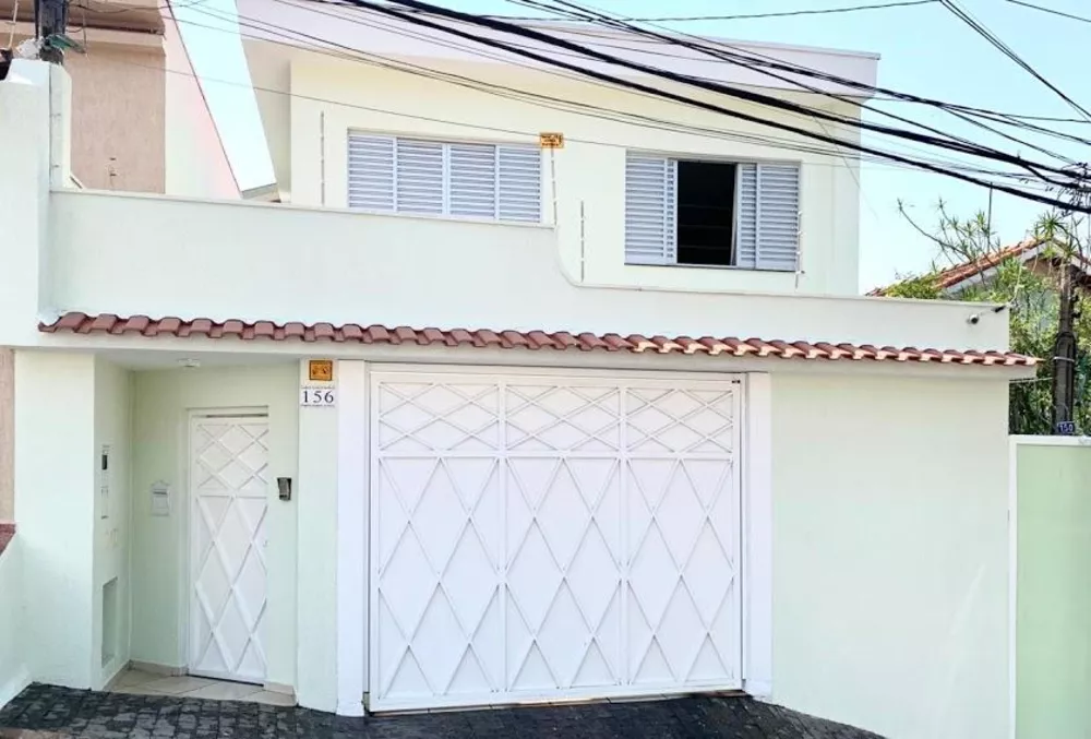 Casa à venda com 3 quartos, 90m² - Foto 1