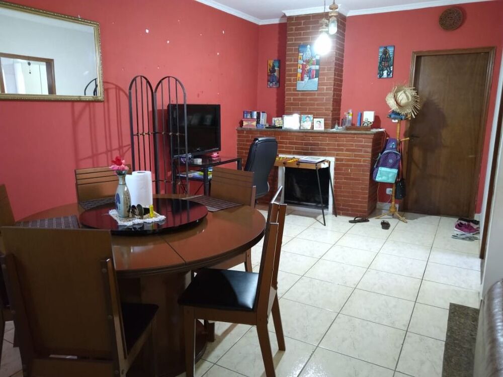 Casa, 4 quartos, 142 m² - Foto 1