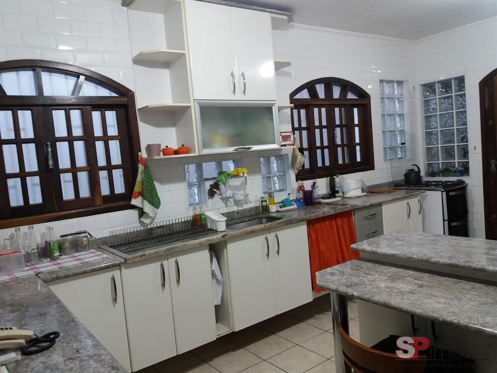 Sobrado, 4 quartos, 172 m² - Foto 2