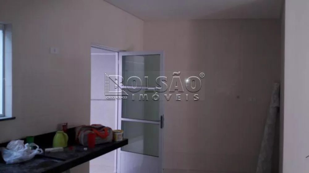 Casa à venda com 2 quartos, 65m² - Foto 1