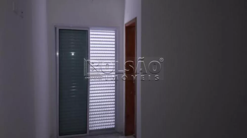 Casa à venda com 2 quartos, 65m² - Foto 5