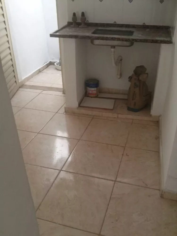 Sobrado à venda com 3 quartos, 180m² - Foto 19