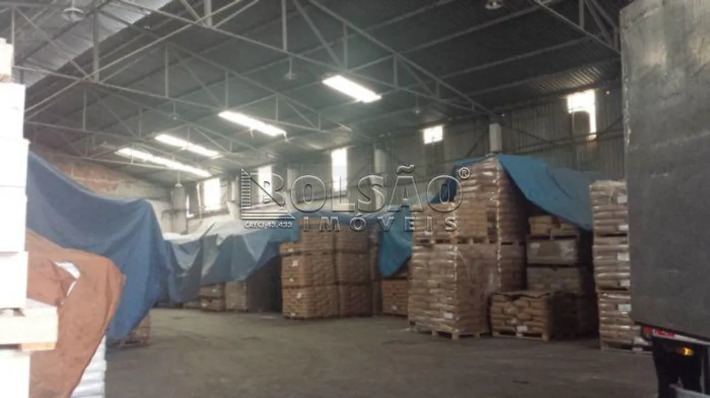 Depósito-Galpão, 2600 m² - Foto 1