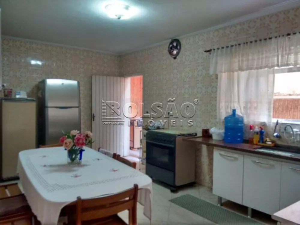 Sobrado à venda com 3 quartos, 200m² - Foto 3