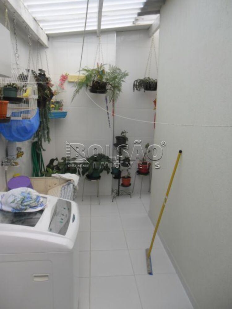 Sobrado, 5 quartos, 200 m² - Foto 1