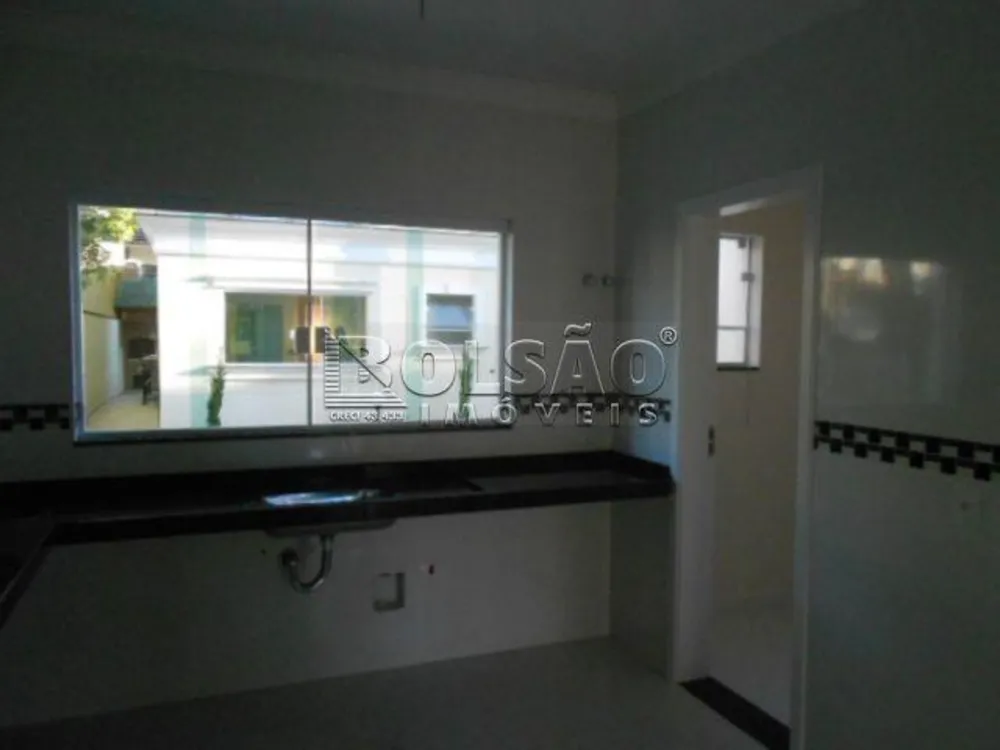 Sobrado, 4 quartos, 380 m² - Foto 2