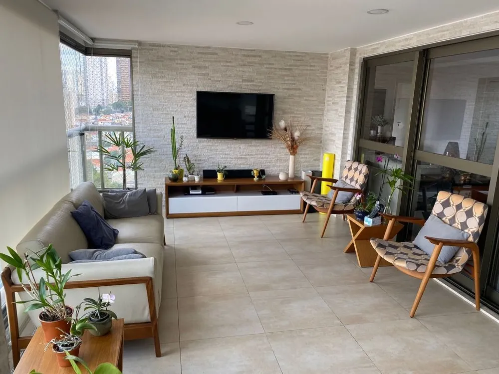 Apartamento, 3 quartos, 250 m² - Foto 1