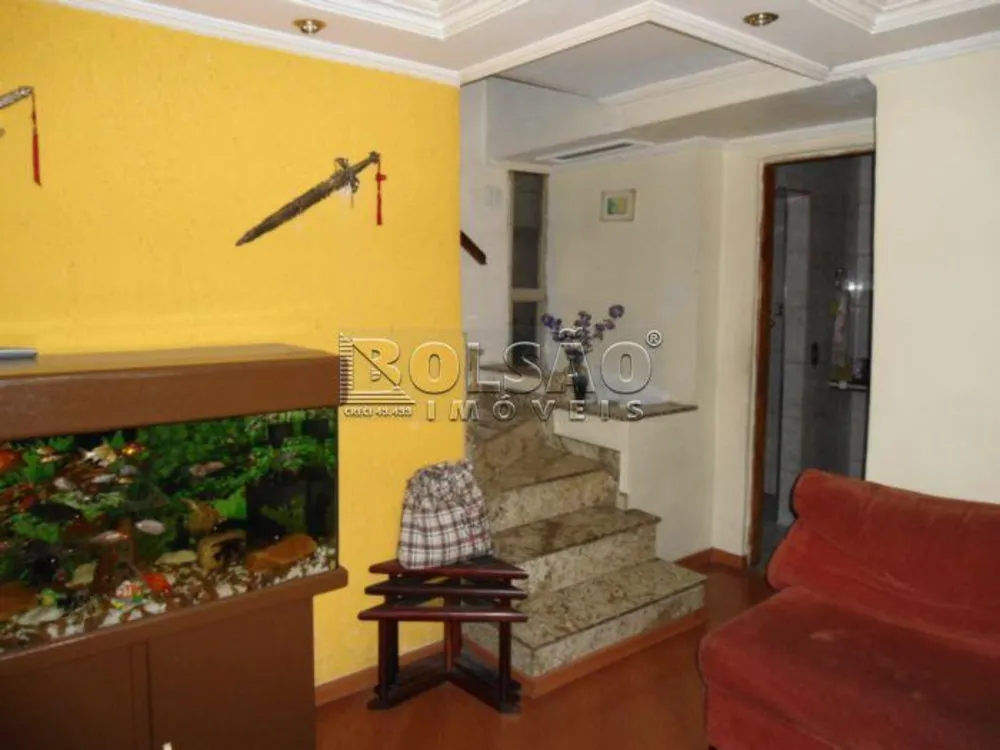 Sobrado, 3 quartos, 240 m² - Foto 2