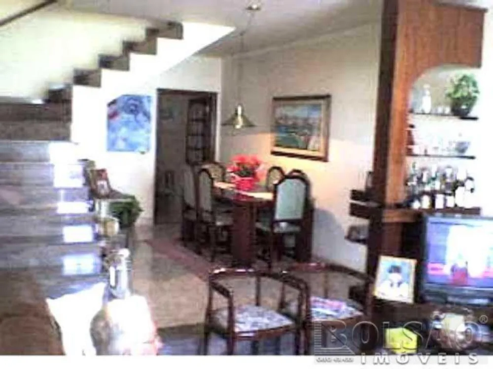 Sobrado, 3 quartos, 197 m² - Foto 2