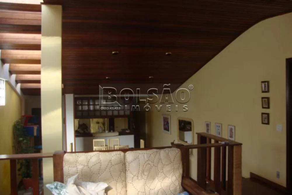 Casa à venda com 4 quartos, 300m² - Foto 15