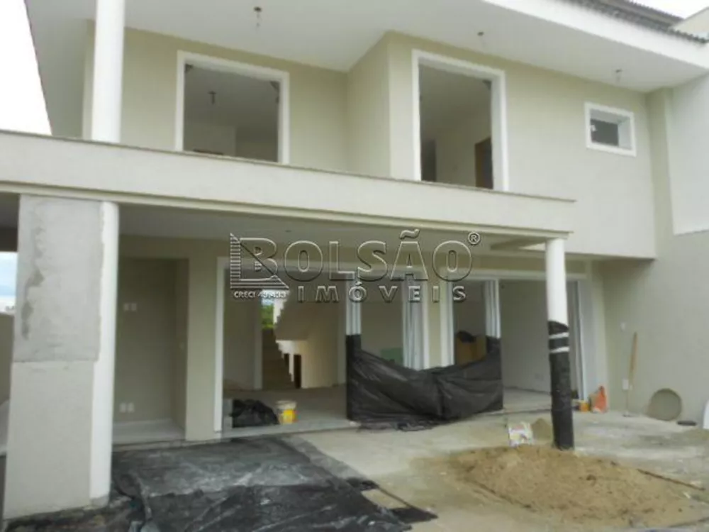 Sobrado à venda com 4 quartos, 300m² - Foto 4