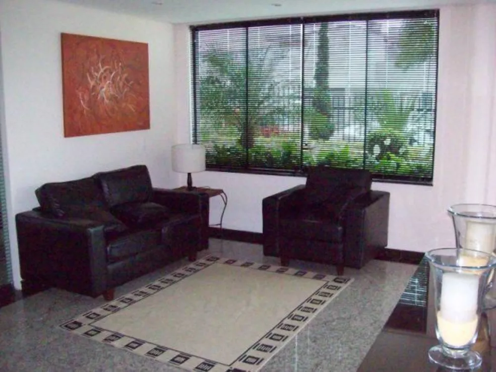 Apartamento para alugar com 3 quartos, 130m² - Foto 19