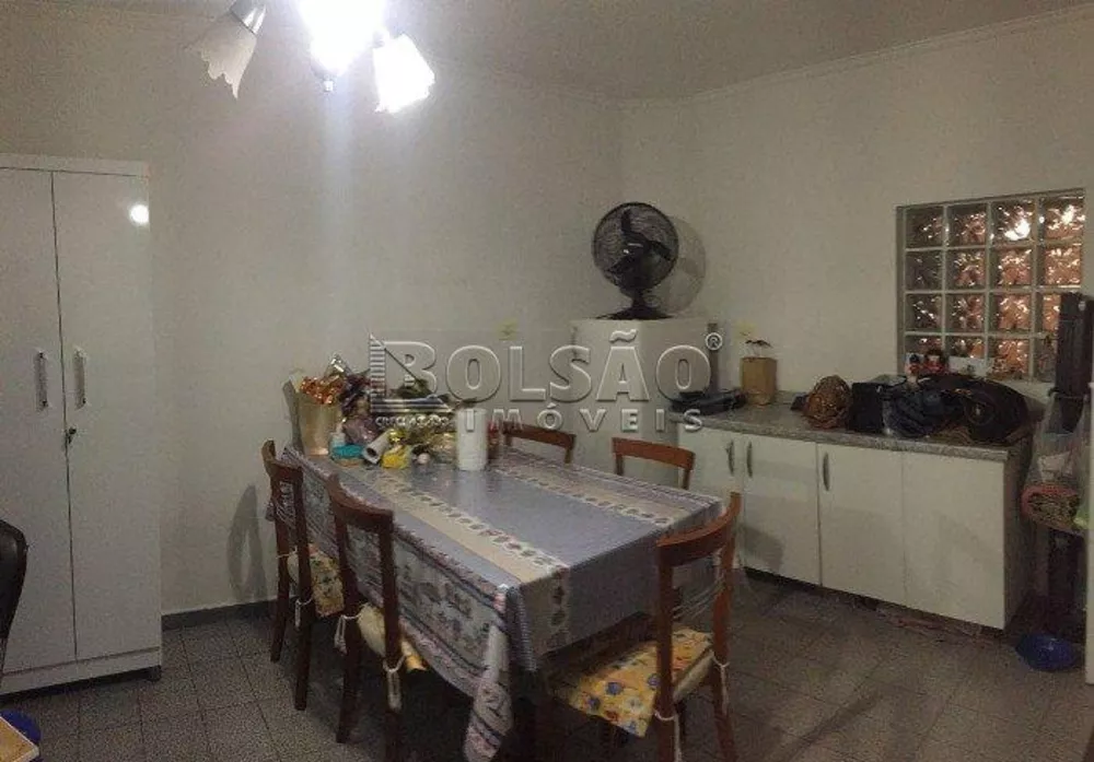 Sobrado à venda com 3 quartos, 200m² - Foto 4