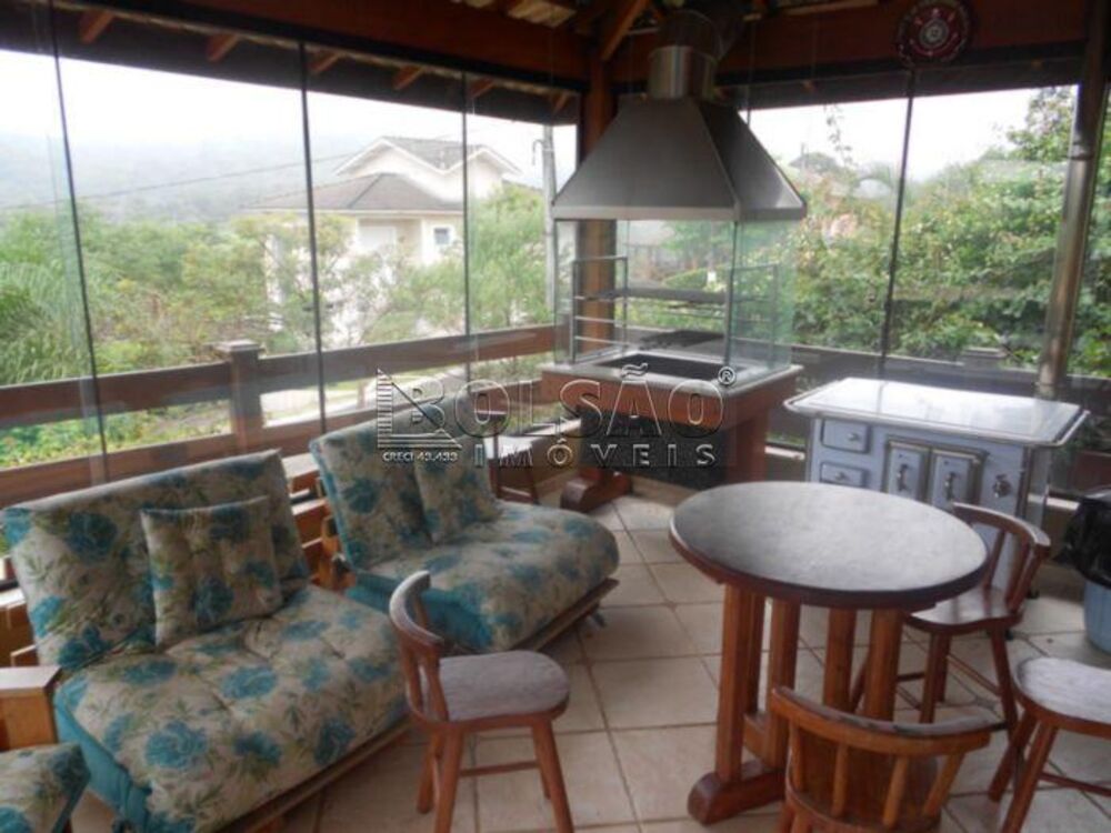 Sobrado à venda com 5 quartos, 560m² - Foto 2