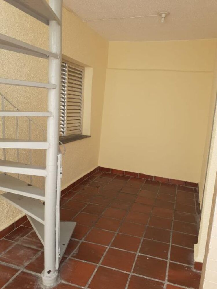 Sobrado, 3 quartos, 243 m² - Foto 2