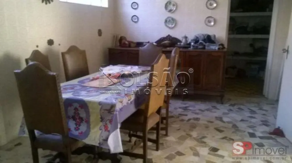 Sobrado, 3 quartos, 637 m² - Foto 1