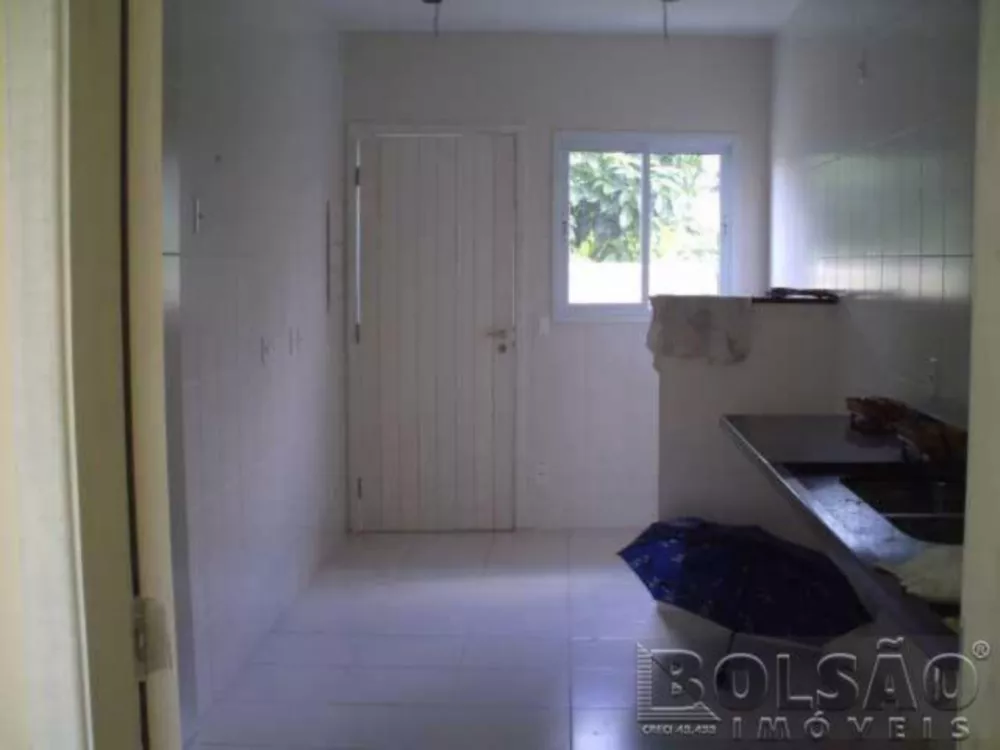 Sobrado à venda com 3 quartos, 270m² - Foto 2