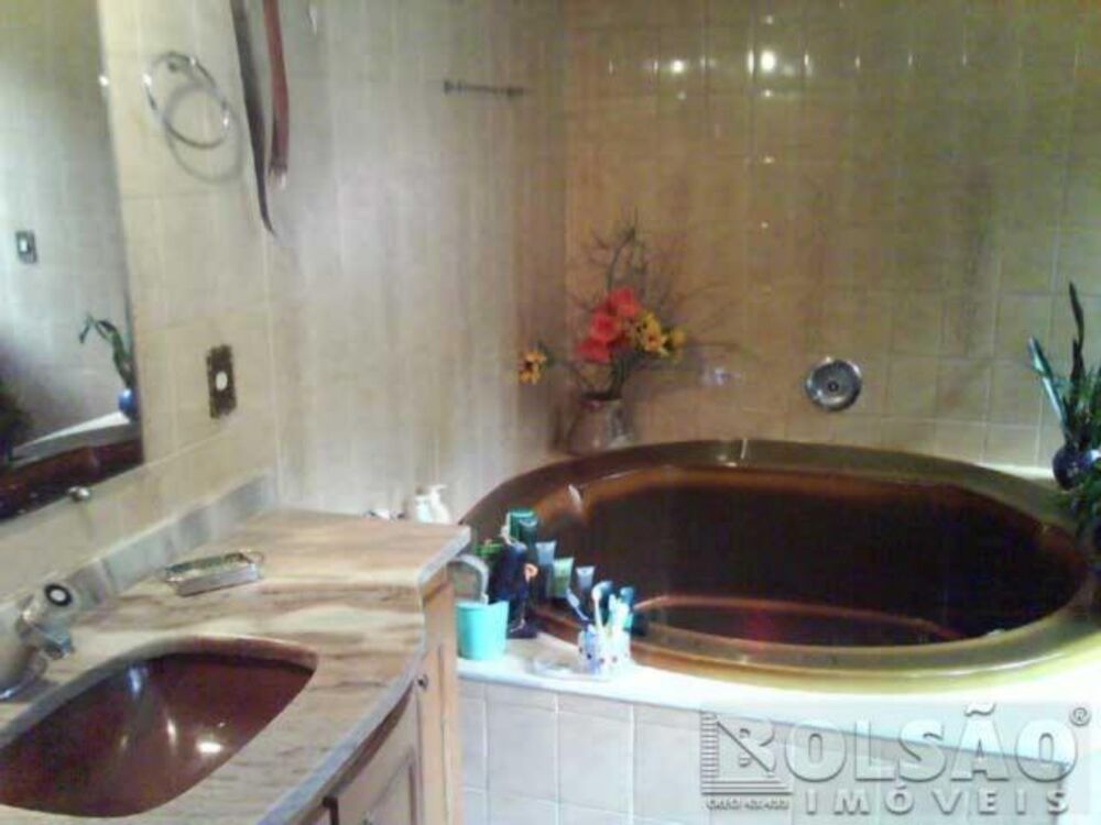 Sobrado, 4 quartos, 550 m² - Foto 1