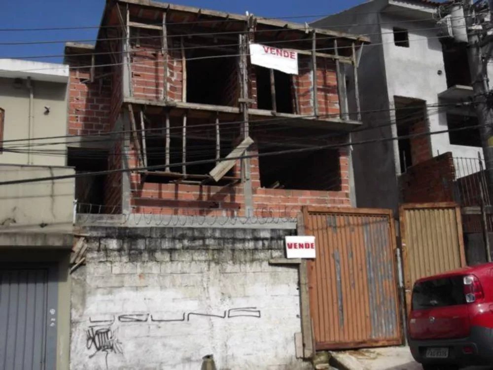 Sobrado à venda com 3 quartos, 250m² - Foto 1