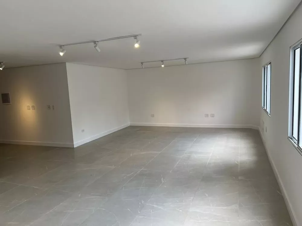 Sobrado à venda com 5 quartos, 324m² - Foto 5