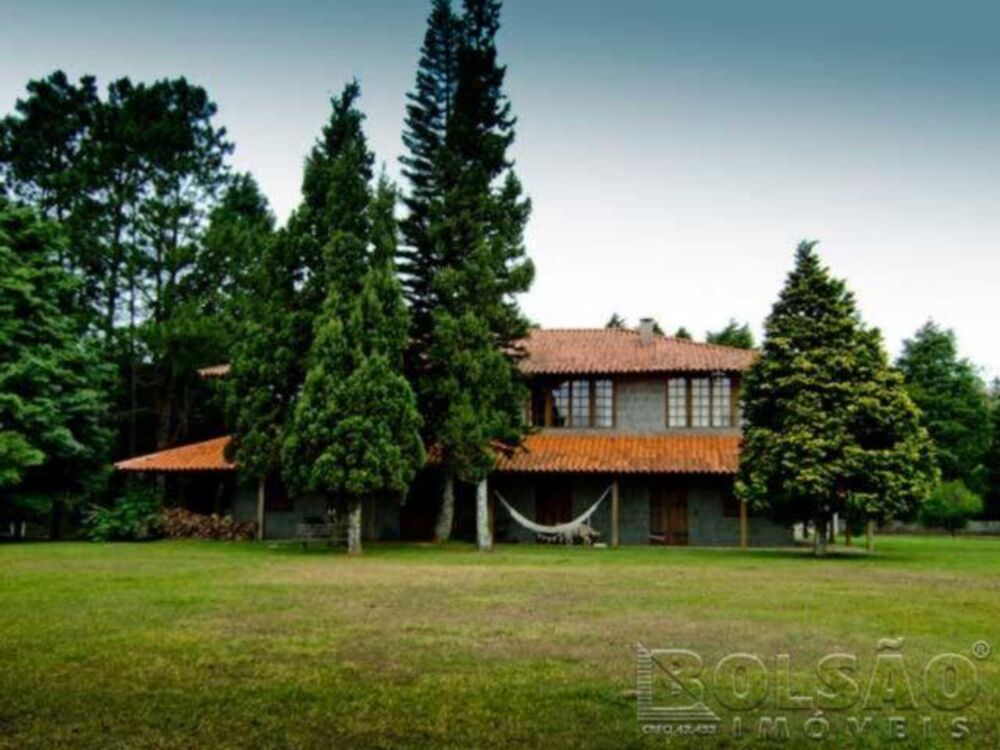 Chácara à venda com 10 quartos, 788m² - Foto 1