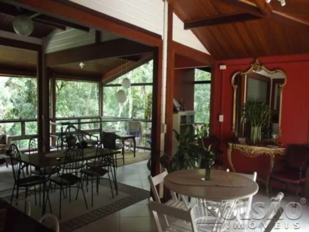 Sobrado, 8 quartos, 350 m² - Foto 1