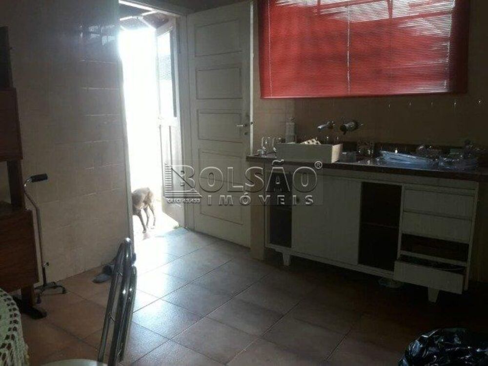 Casa, 3 quartos, 200 m² - Foto 2