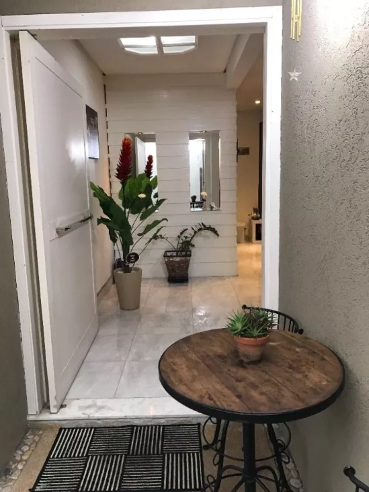 Sobrado à venda com 3 quartos, 290m² - Foto 3