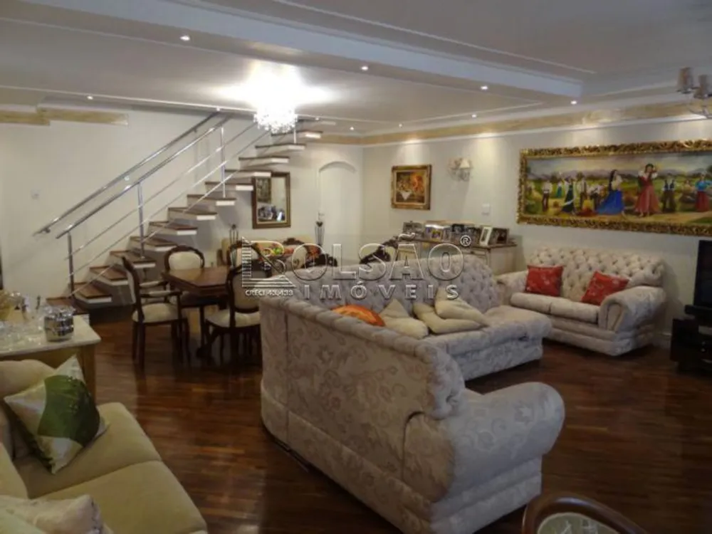 Sobrado, 4 quartos, 486 m² - Foto 1
