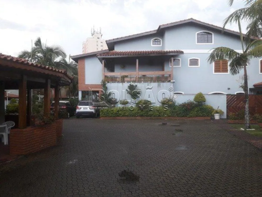 Sobrado, 3 quartos, 196 m² - Foto 1