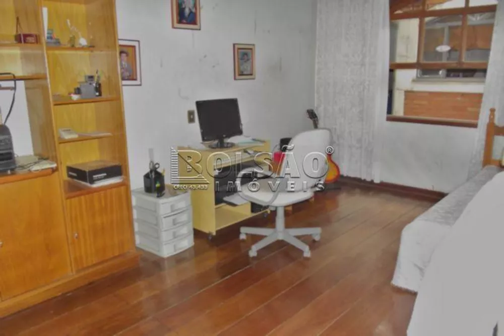 Casa à venda com 3 quartos, 450m² - Foto 7