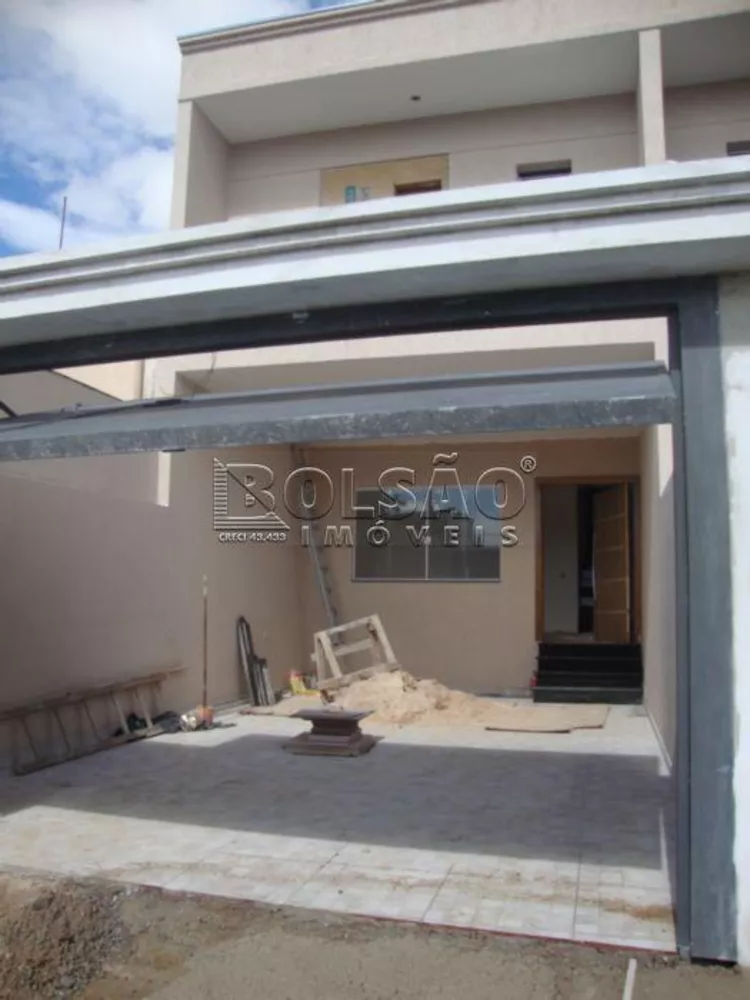 Sobrado à venda com 3 quartos, 150m² - Foto 1