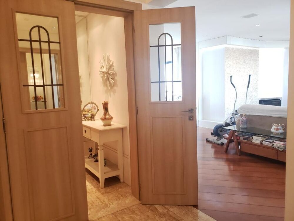 Apartamento, 3 quartos, 168 m² - Foto 1