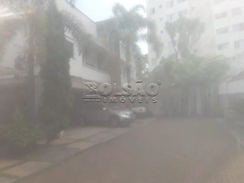 Casa, 3 quartos, 250 m² - Foto 4