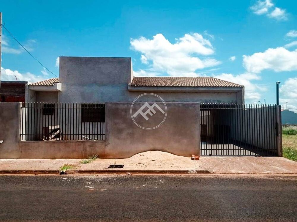 Casa à venda com 3 quartos, 120m² - Foto 1