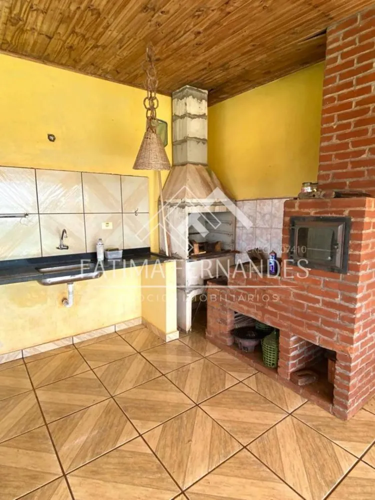 Chácara, 2 quartos, 831 m² - Foto 2