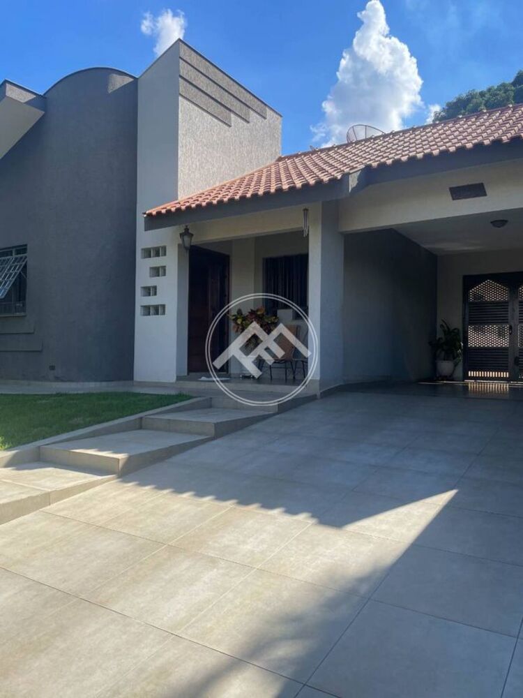 Casa à venda com 3 quartos, 200m² - Foto 4