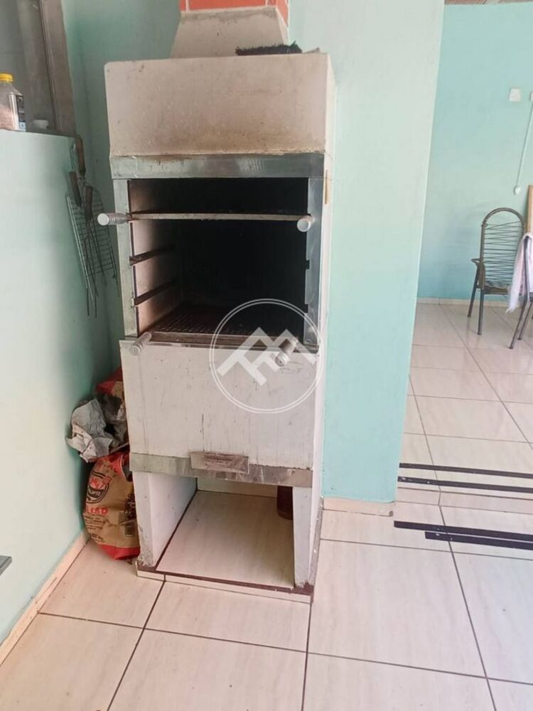 Casa à venda com 2 quartos, 41m² - Foto 2