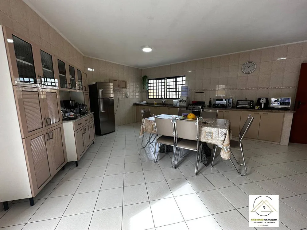 Casa, 2 quartos, 221 m² - Foto 9