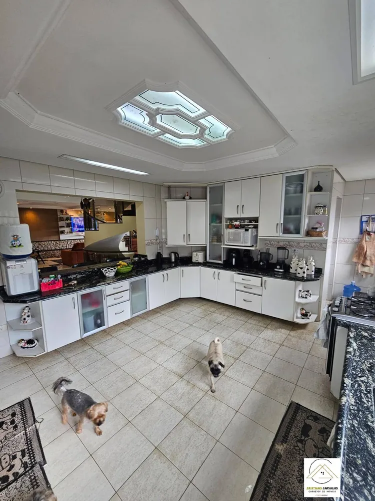Casa, 4 quartos, 705 m² - Foto 1