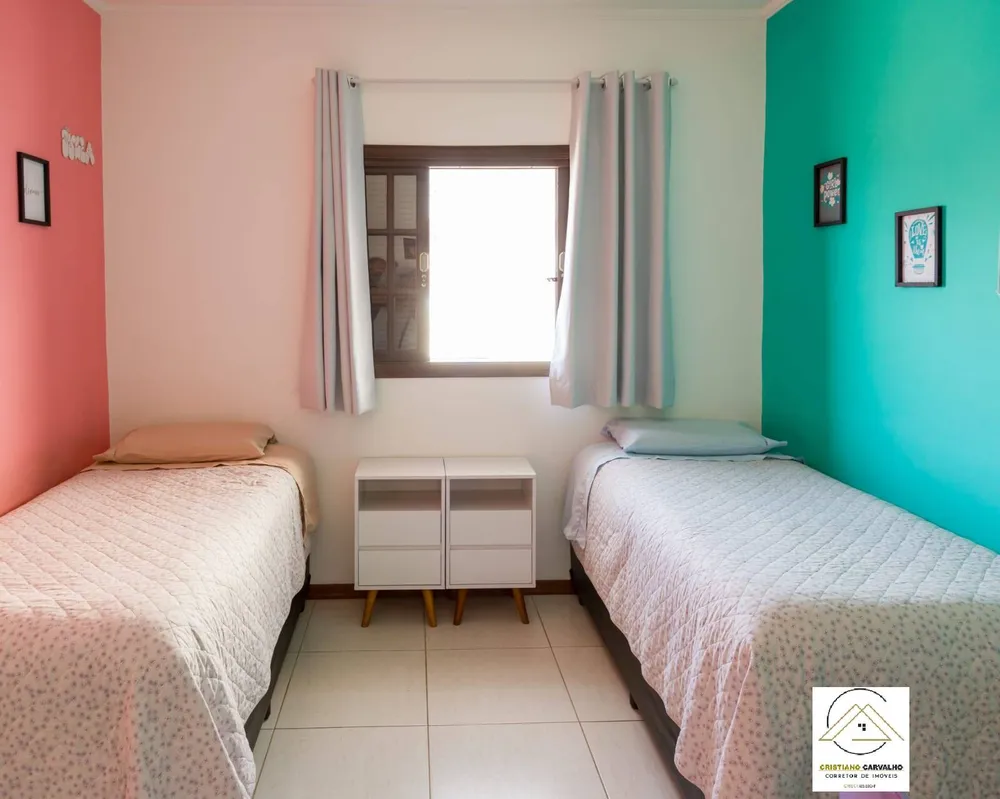Casa, 3 quartos, 219 m² - Foto 2