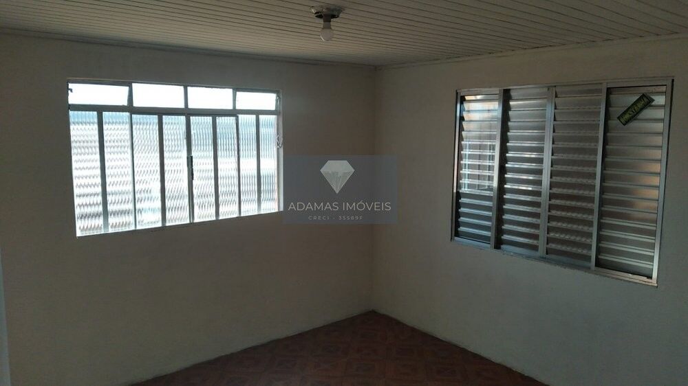 Casa para alugar com 3 quartos, 60m² - Foto 4