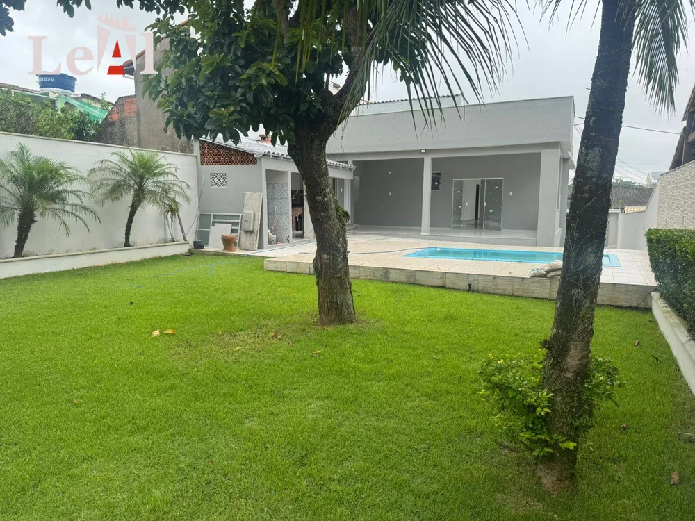 Casa, 2 quartos, 180 m² - Foto 1