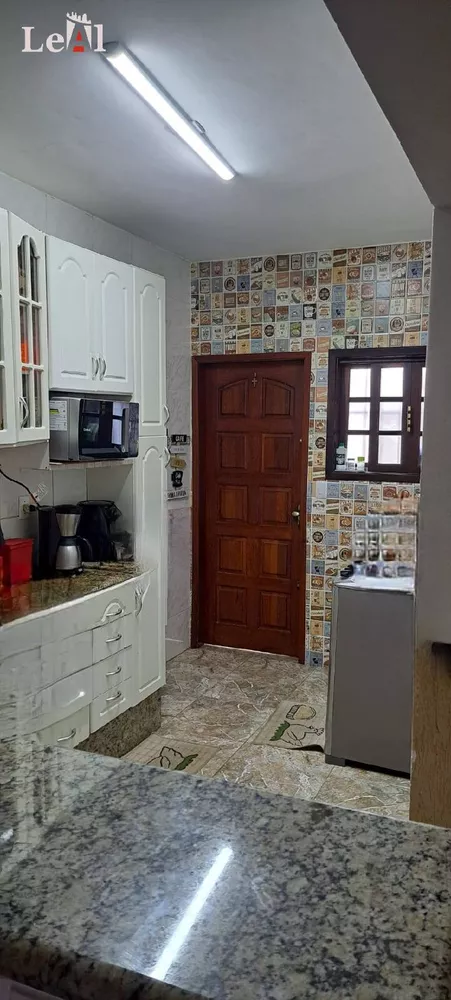 Casa à venda com 2 quartos, 152m² - Foto 2