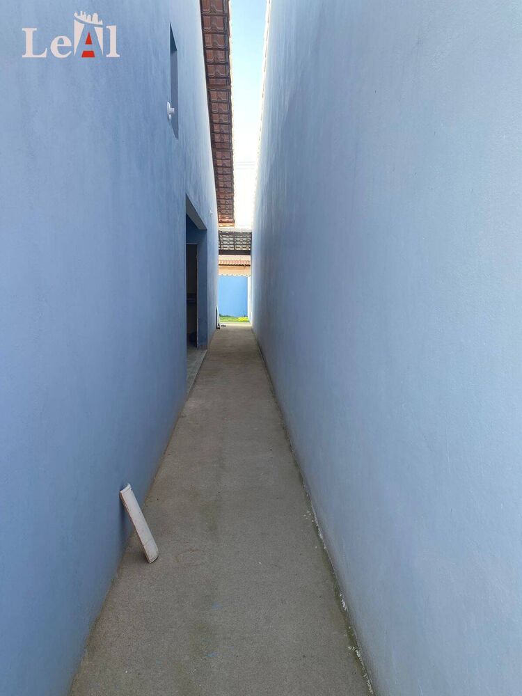 Casa à venda com 2 quartos, 100m² - Foto 3