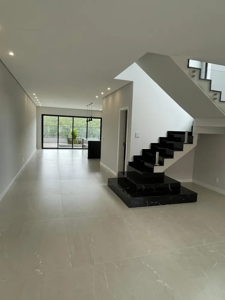 Casa, 3 quartos, 188 m² - Foto 2