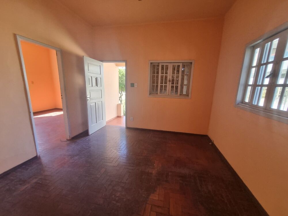 Prédio Inteiro para alugar com 2 quartos, 140m² - Foto 4