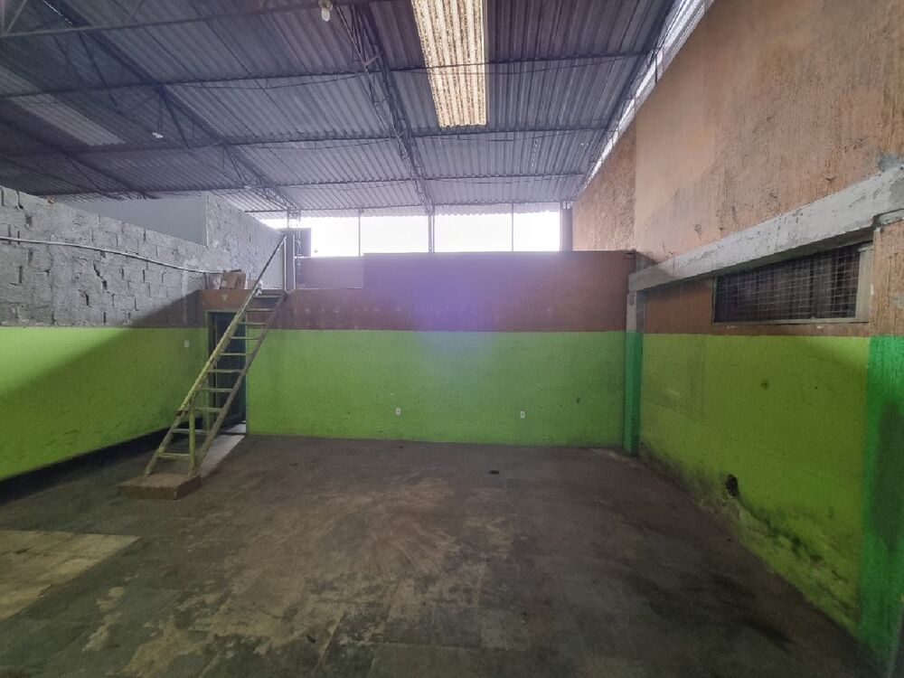 Depósito-Galpão-Armazém para alugar, 300m² - Foto 4